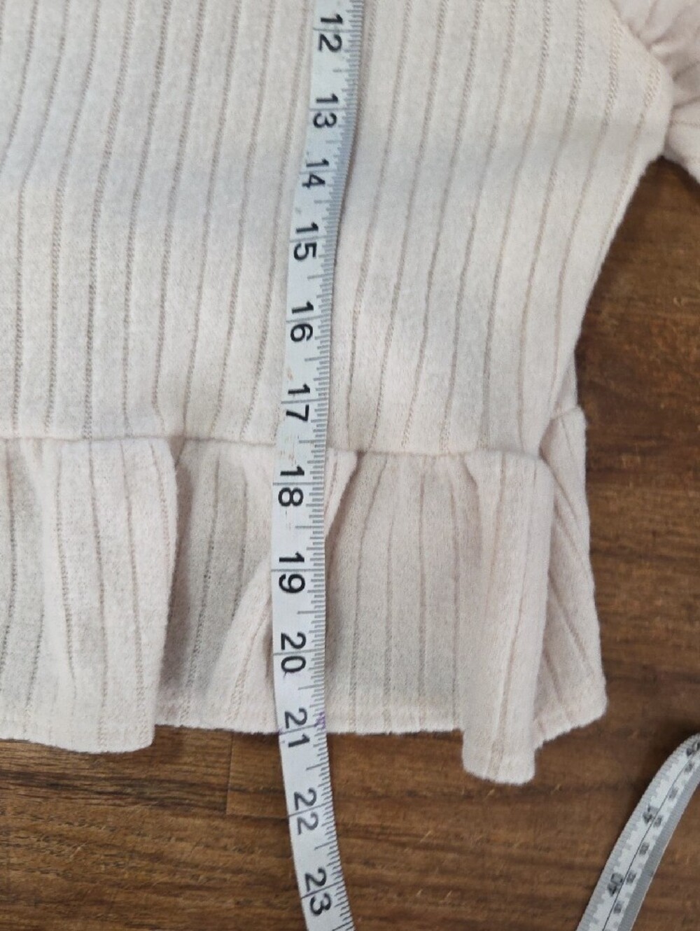 entro Ruffle Sleeve Ribbed Tee - Picture 4 of 7